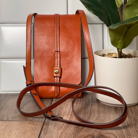 Hobo International Token Wallet Crossbody, Clay - Picture 6 of 10